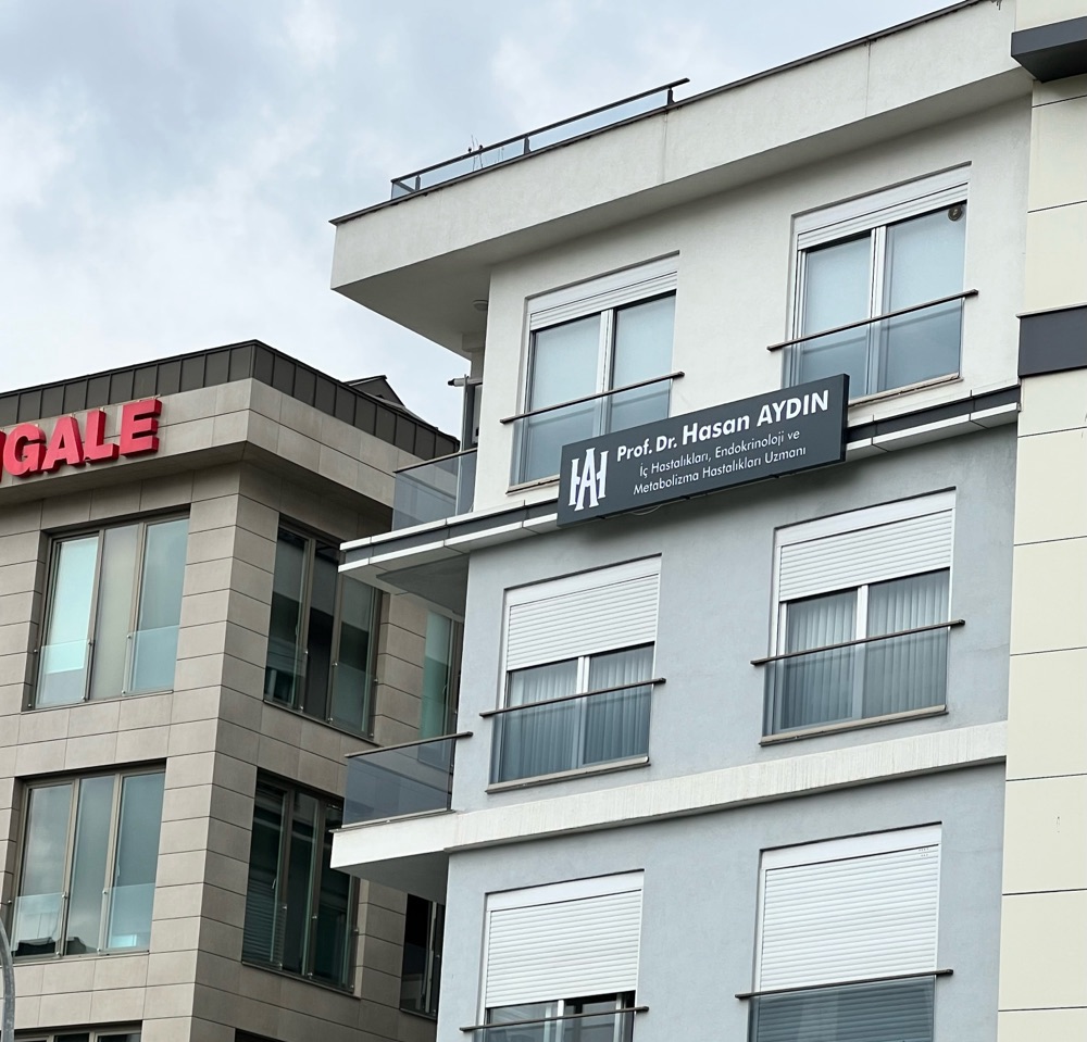 Prof. Dr. Hasan Aydın Muayenehanesi - Kadıköy Feneryolu